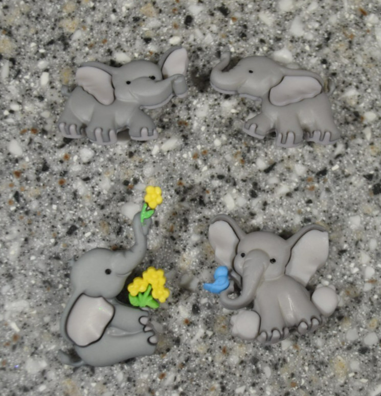 4 Elephant Buttons Sew Craft Scrap New FAST SHIP