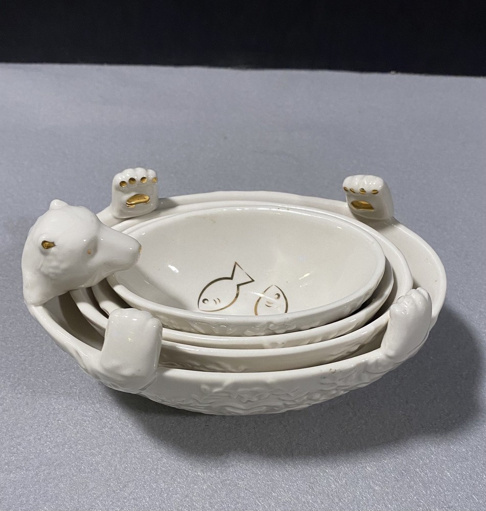 Anthropologie Polar Bear Ceramic Nesting Stacked Measuring Cups 4 piece Set