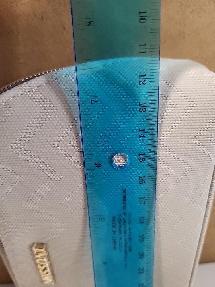 Delta One Missoni Business Class Bag & Sleeping Mask + Socks Tan