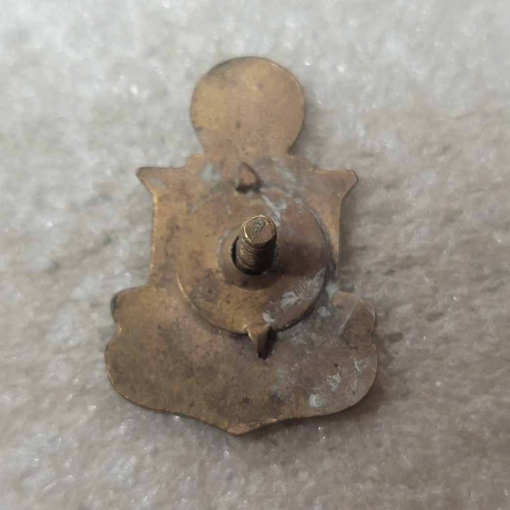 Authentic US Army 2nd Supply & Transportation Battalion Screw Back Missing Back