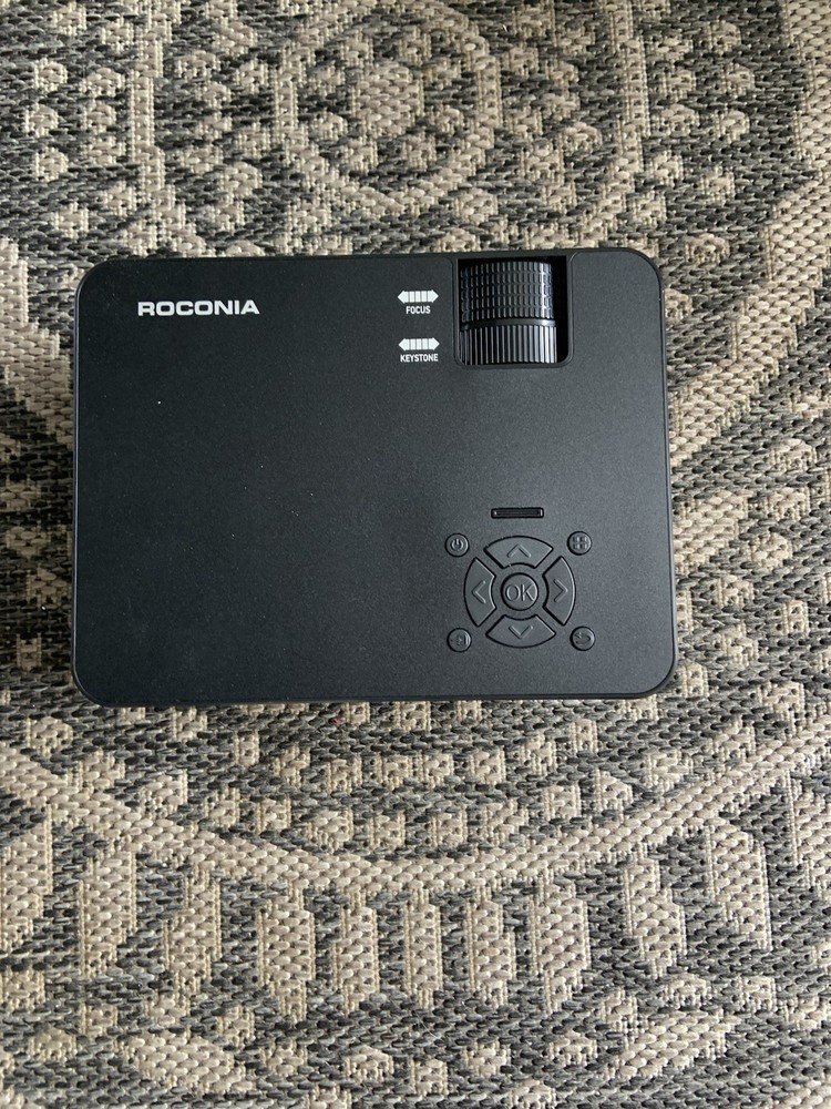 Roconia Full HD Movie Projector