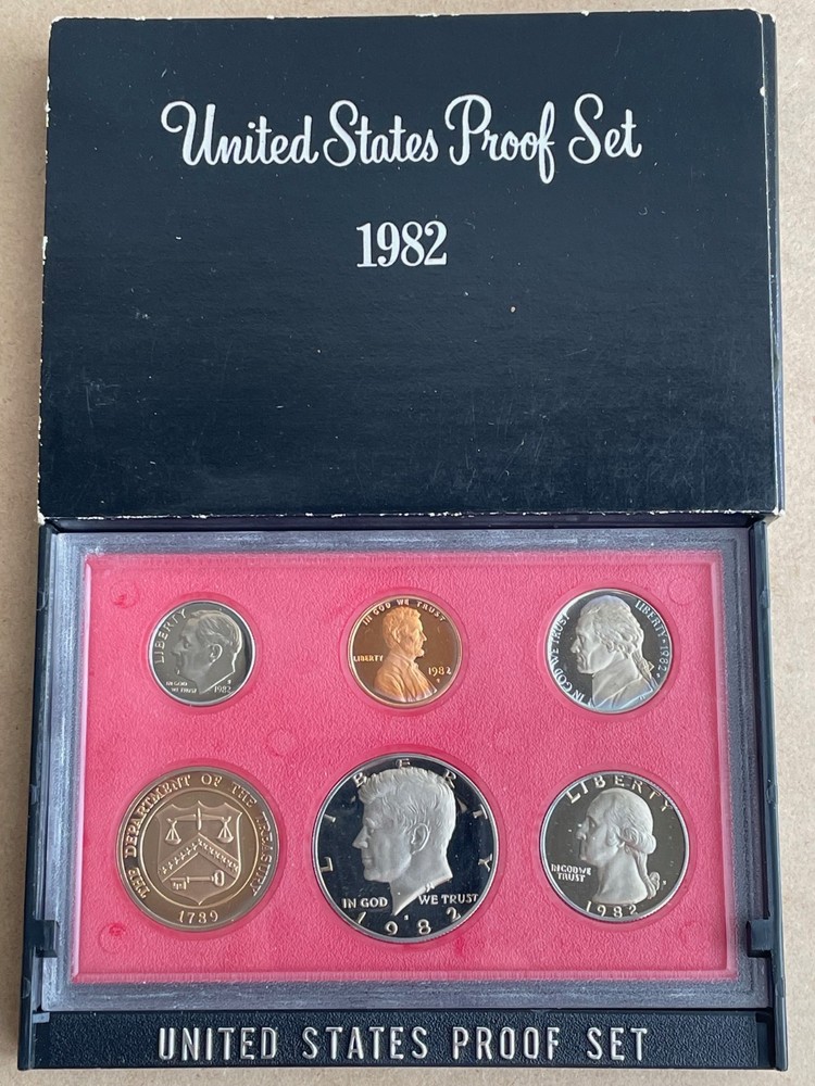1982-S US Mint Proof Set in Original Govt Packaging -- Nice!