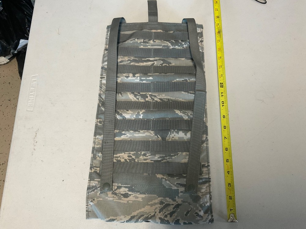 molle ii hydration system carrier / back pack / holds 3 liters , multi uses