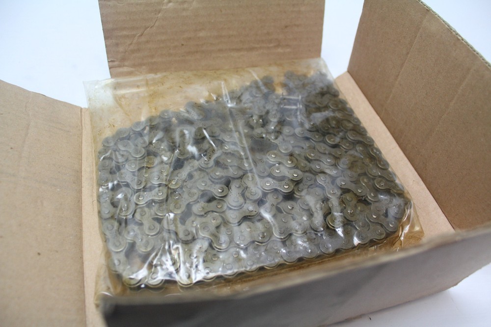 Ansi 40 Riv Roller Chain 10 ft. 240 links New