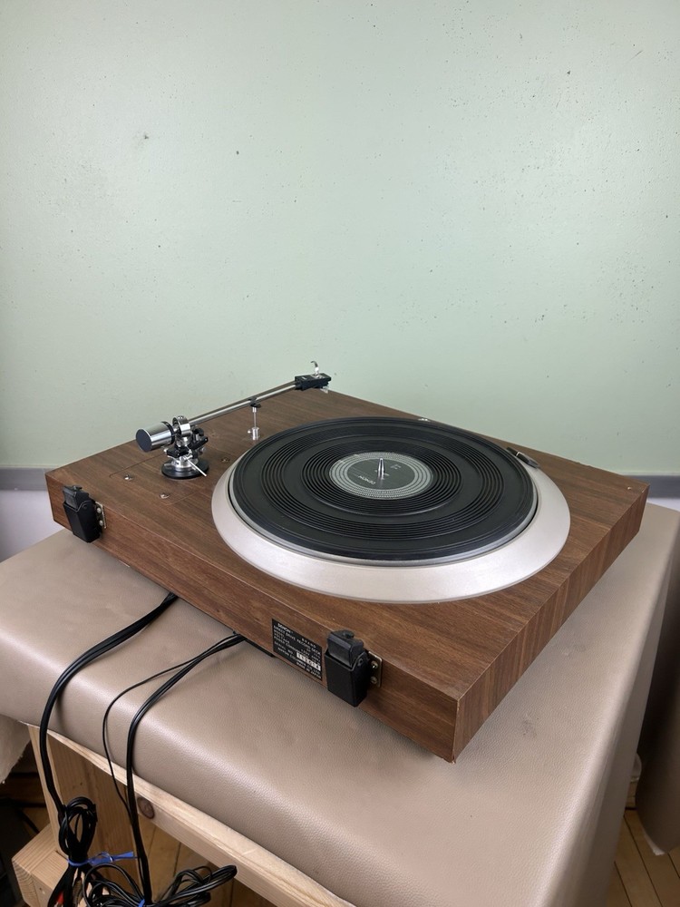 DENON DP-755 STEREO TURNTABLE