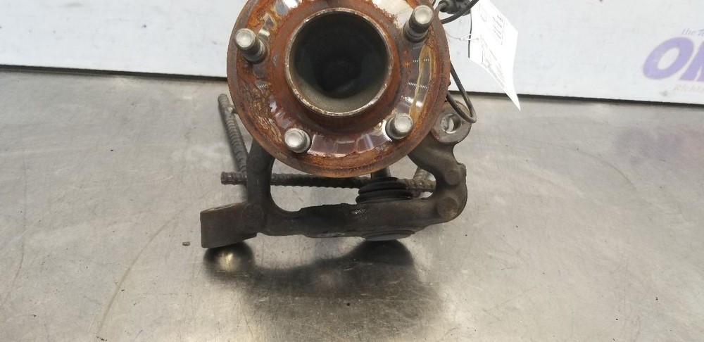16 DODGE CHALLENGER SRT 6.4L SPINDLE KNUCKLE FRONT LEFT DRIVER