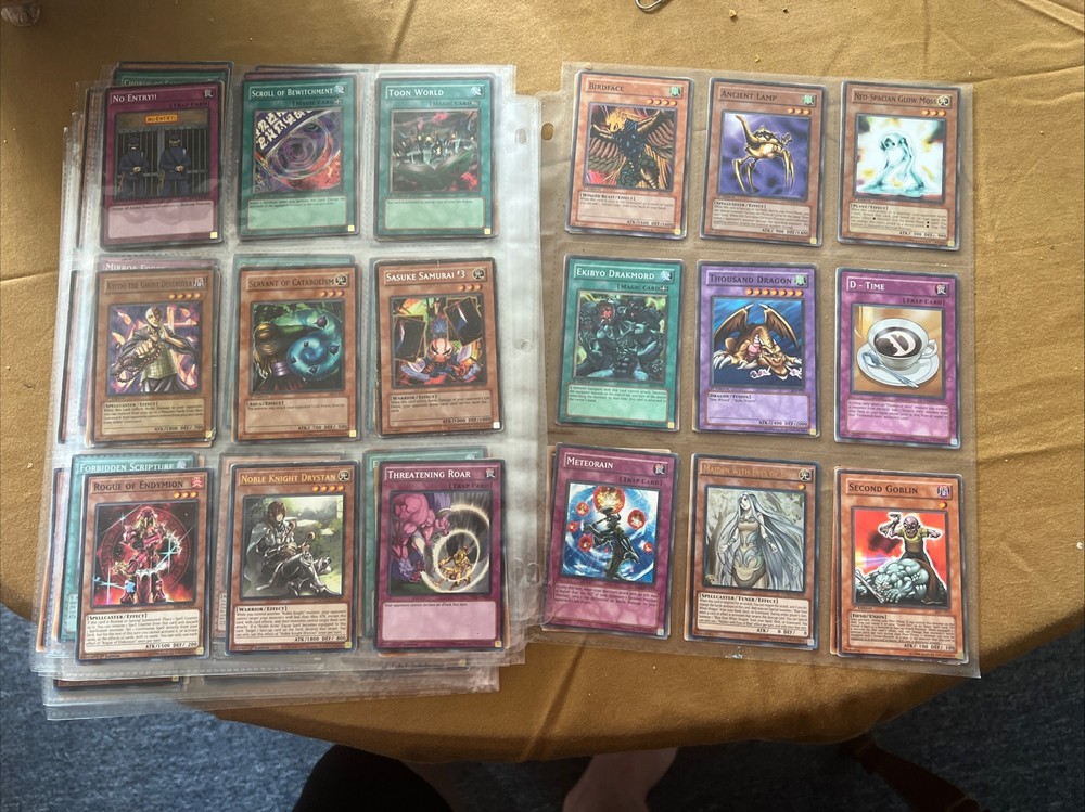 🔥🔥🔥🔥Yugioh 11 Page Binder Collection