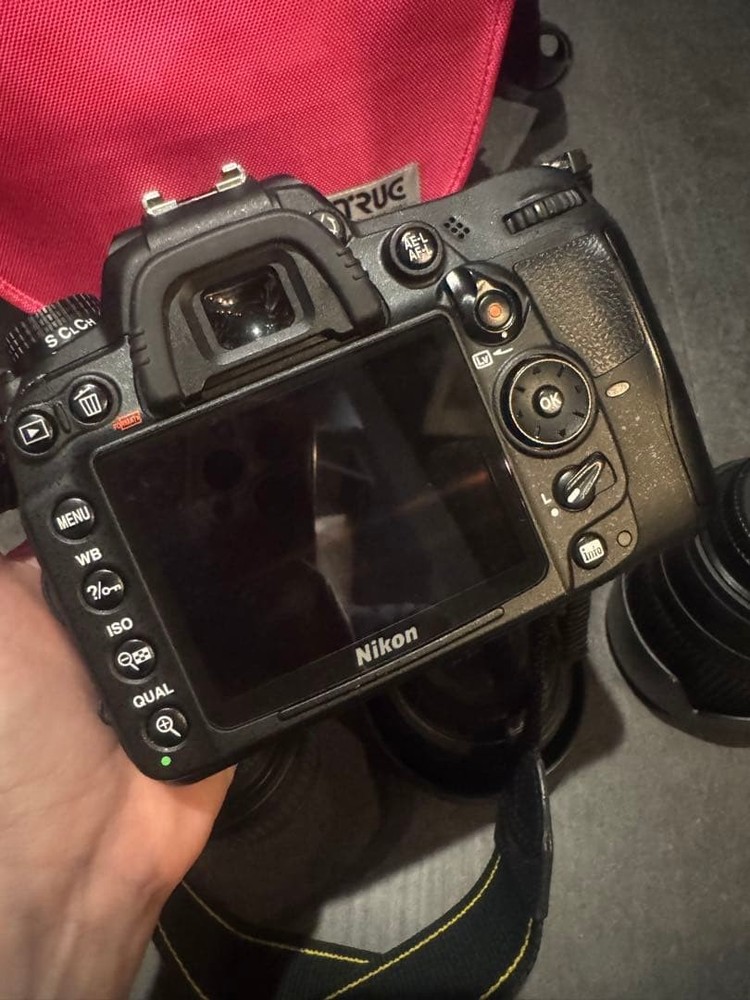 Nikon D7000 365410