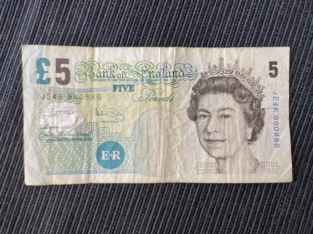 5 pound note, circulated old paper note