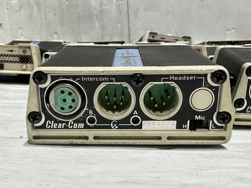 Clear-Com RS-502 Two Channel Intercom Belt Pack (One)THS