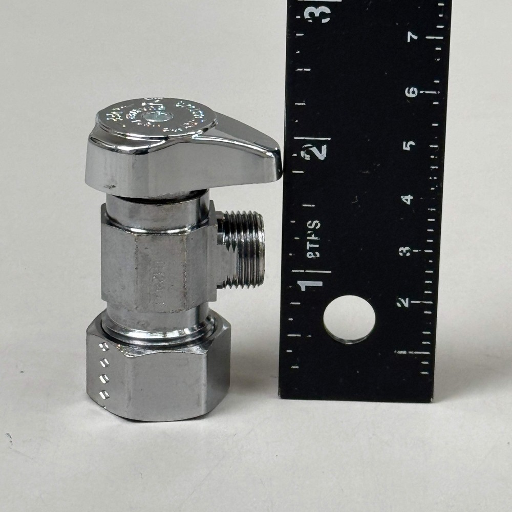 BRASS CRAFT (New) 1/2" Compr. Angle Stop Valve