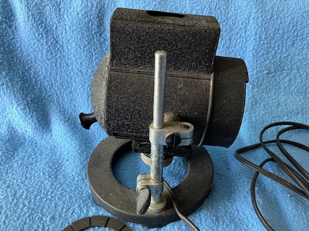 MICROSCOPE ILLUMINATOR Antique Spotlight Model 370 American Optical Co.