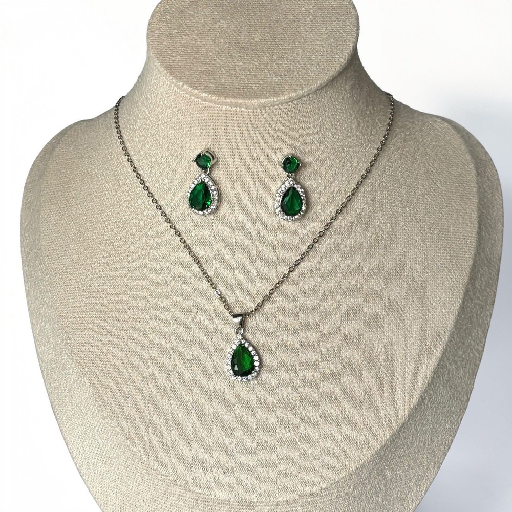 Emerald Elegant Set