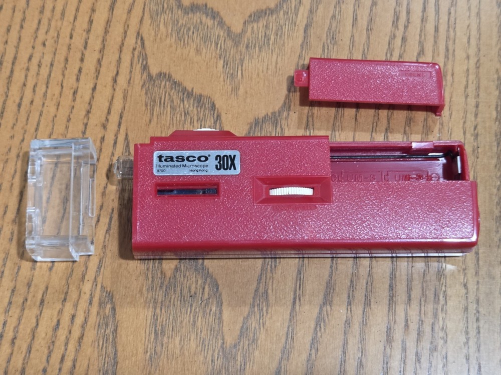 Tasco 30X Illuminated Mircoscope Red