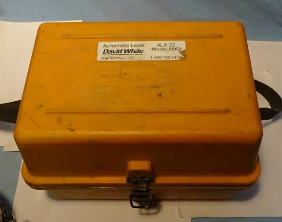 ** DAVID WHITE - Automatic Level - AL8-22 - Model 8883 - with CASE - works **