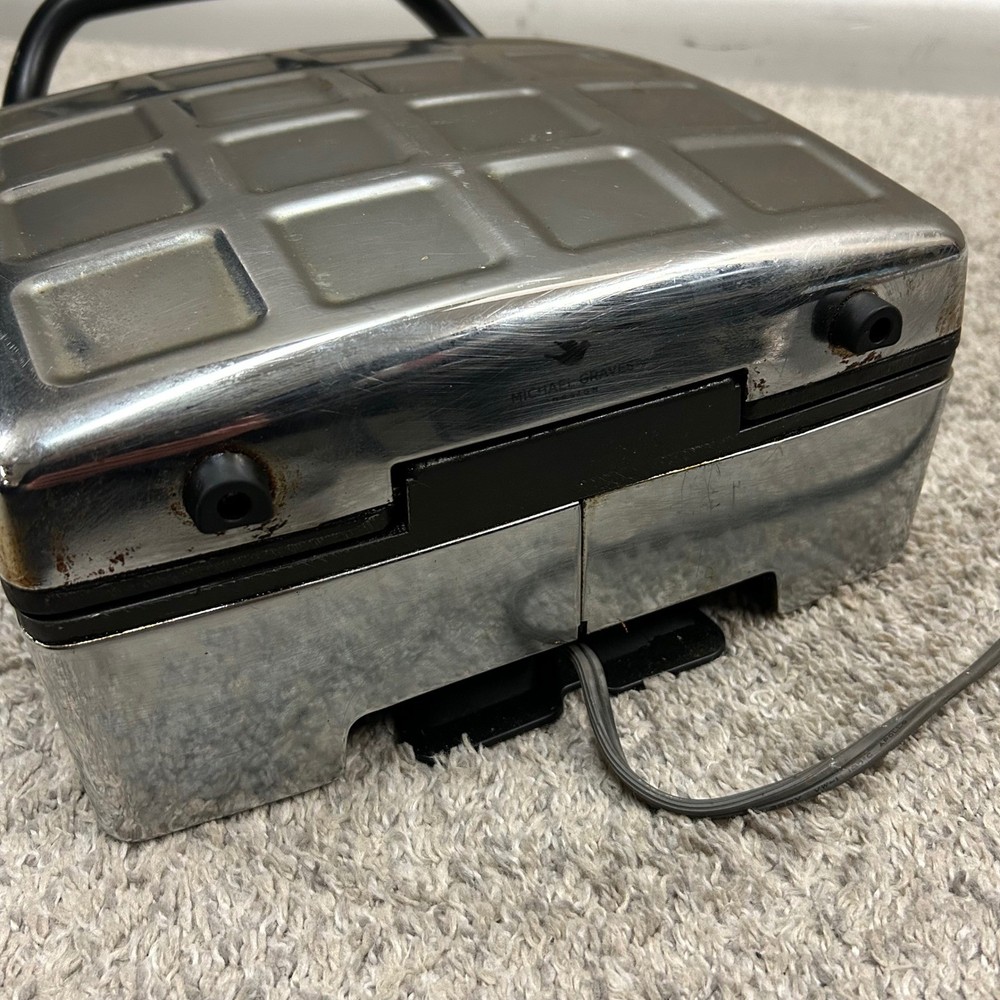 Michael Graves Waffle Maker Design 4 Slice Silver Chrome TSK-2926BW Modern