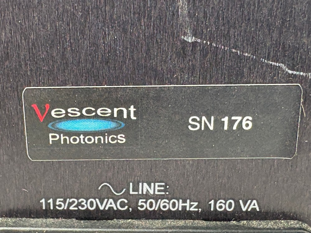 Pre Owned | Vescent Photonics D2-005 Linear Professional Grade Power Supply