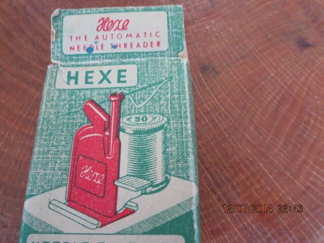 VINTAGE AUTOMATIC HEXE NEEDLE THREADER--BOX AND INSTRUCTIONS---#T 6-11