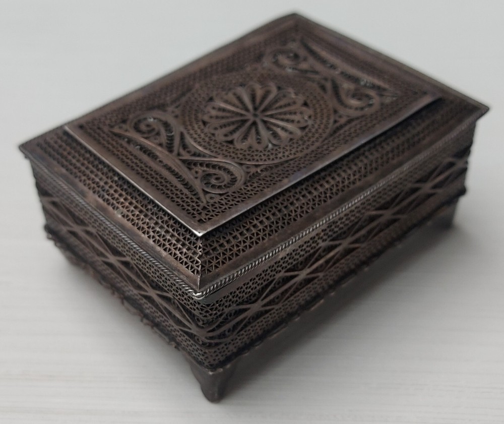 Antique Russian Imperial Silver  box. Filigree technique. 84