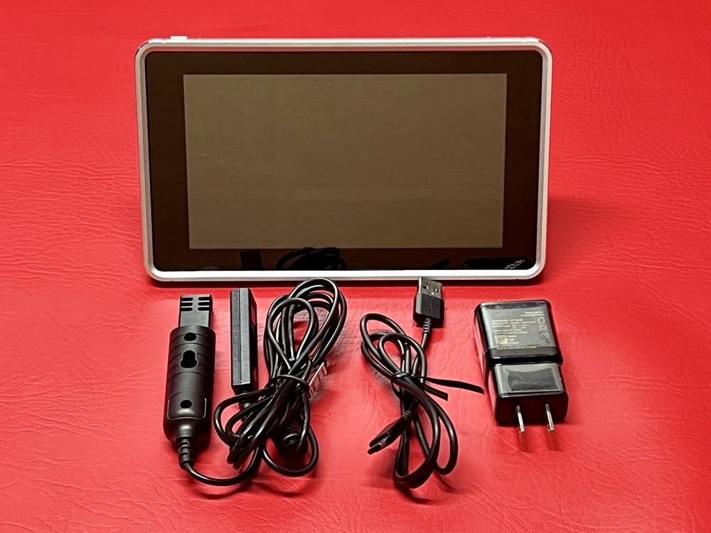 Cole Parmer 20250-40 Traceable 9012 Temperature/RH Touch Screen Recorder