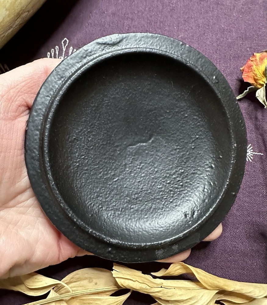 Cast Iron Cauldron With Lid And Handle, Black Cauldron