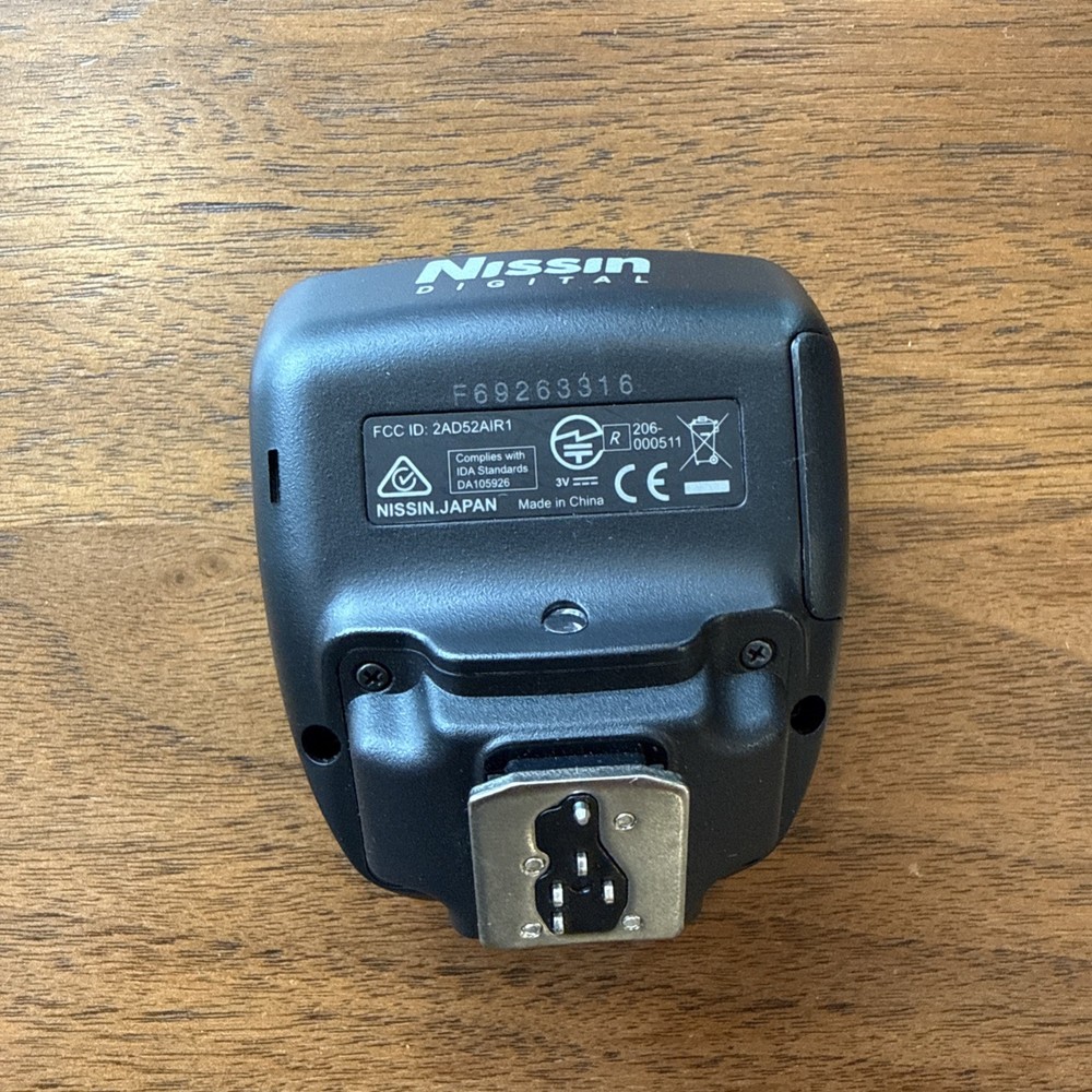 Nissin Digital Air 1 Flash Transmitter - Turns On