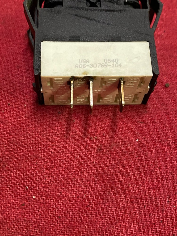 Freightliner ROCKER SWITCH ABS CHECK A06-30769-104