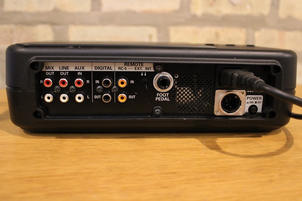 Marantz CDR300 Professional CD Recorder W/,remote ,,serviced. Fully Functional