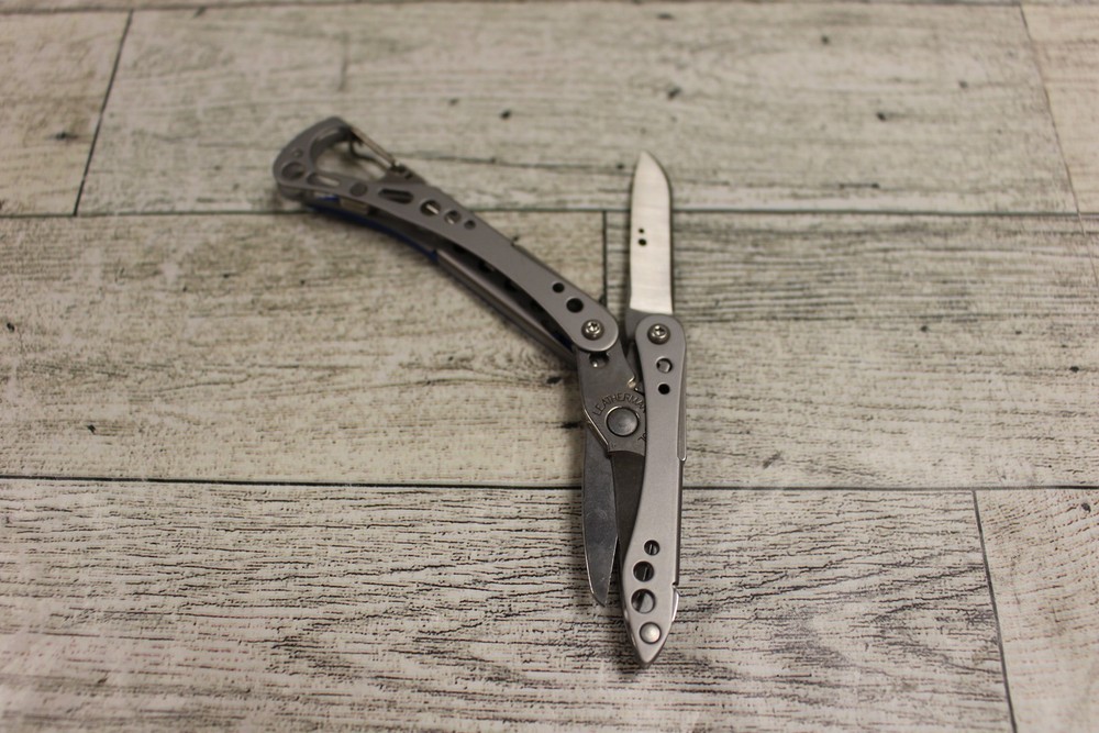 Leatherman Style CS 44-60 Multitool with K2 Flashlight - Used
