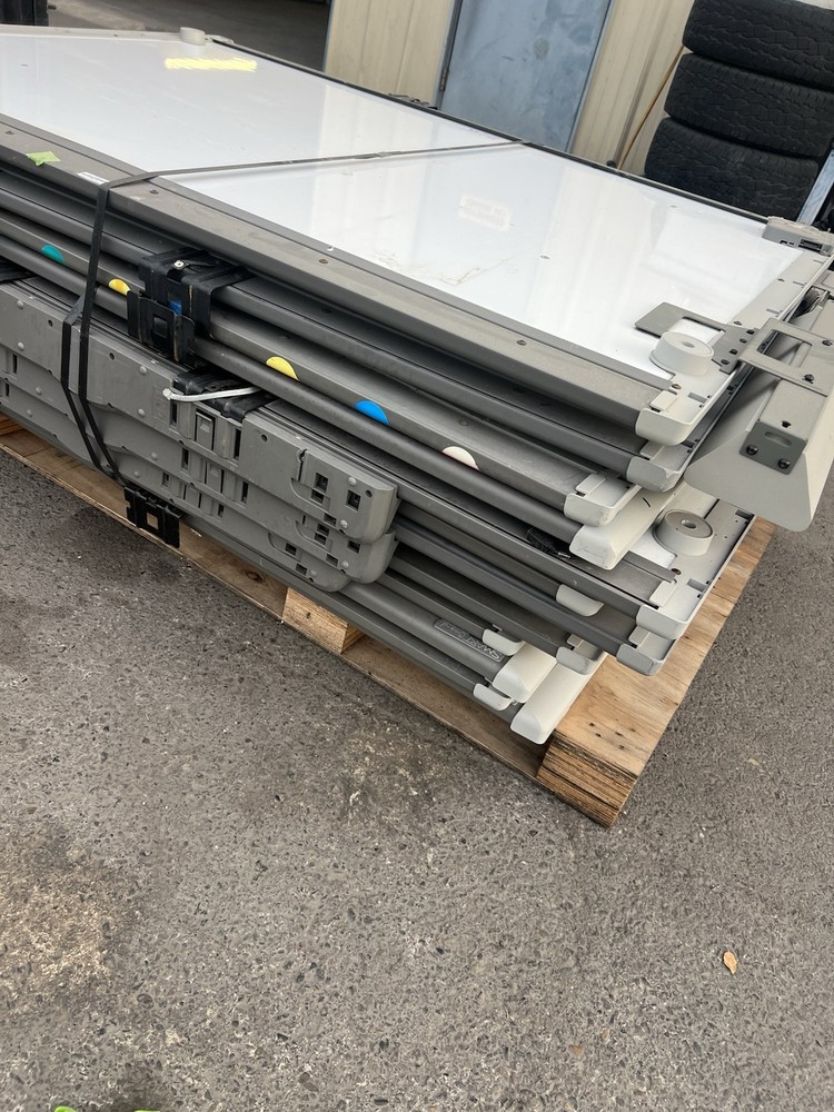 SMART Board SB680 77" Interactive Whiteboard. W/ Mounting Bracket