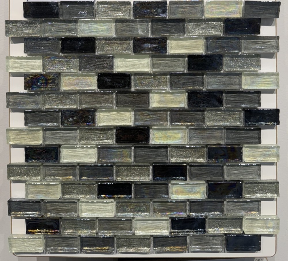 LM-1341 1X2 White Smoking  Mosaic  - 11 sheets