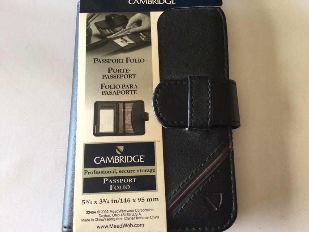 Mead Cambridge Passport Folio