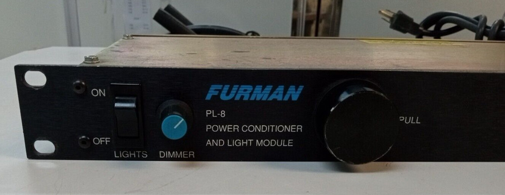 Furman PL-8 SMP Linear Filtering Power Conditioner and Light Modules