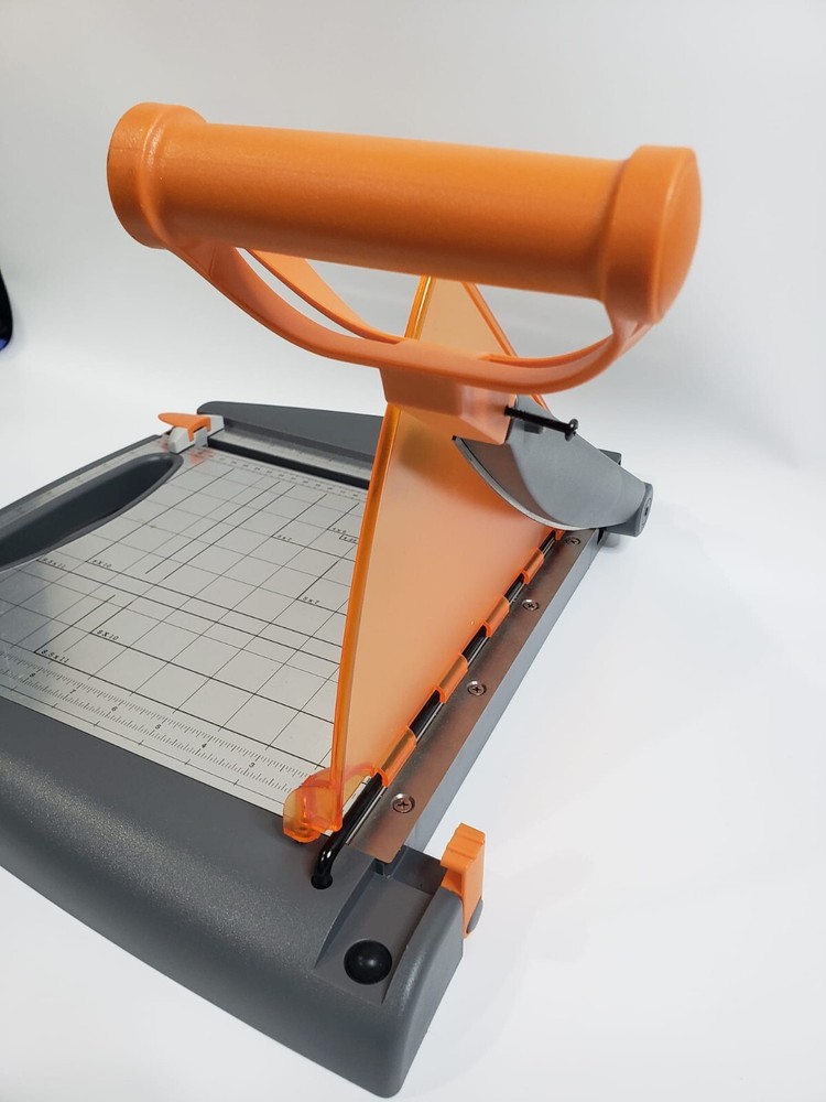 Fiskars Crafting Bypass Paper Trimmer Self Sharpening 12”