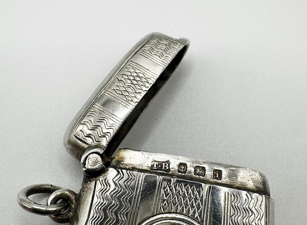 EDWARDIAN VESTA CASE STERLING SILVER BIRMINGHAM 1908 THOMAS BISHTON