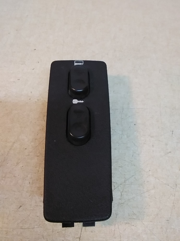 Freightliner Cascadia Right/ Passenger Door Electrical Switch