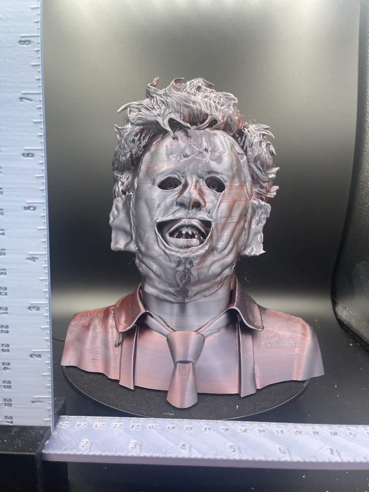 LEATHERFACE BUST! (RED/BLACK)