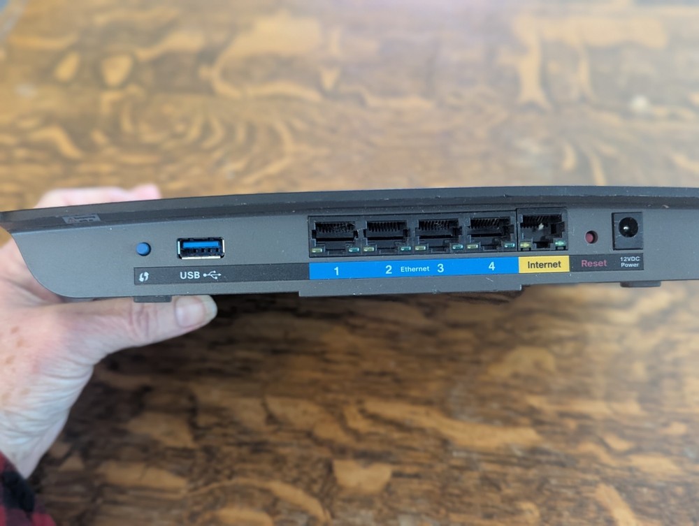 Lynksys Router Cisco Model EA6300V1
