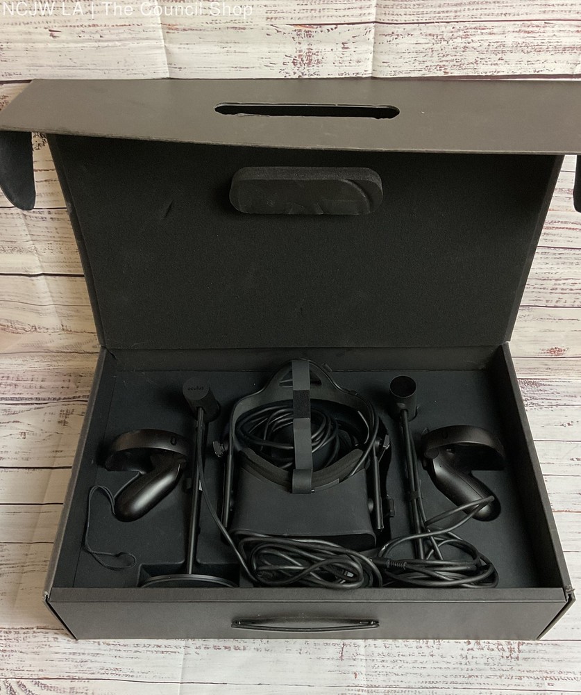 Meta Oculus Rift Cv1 Virtual Reality Headset System- Black in Box