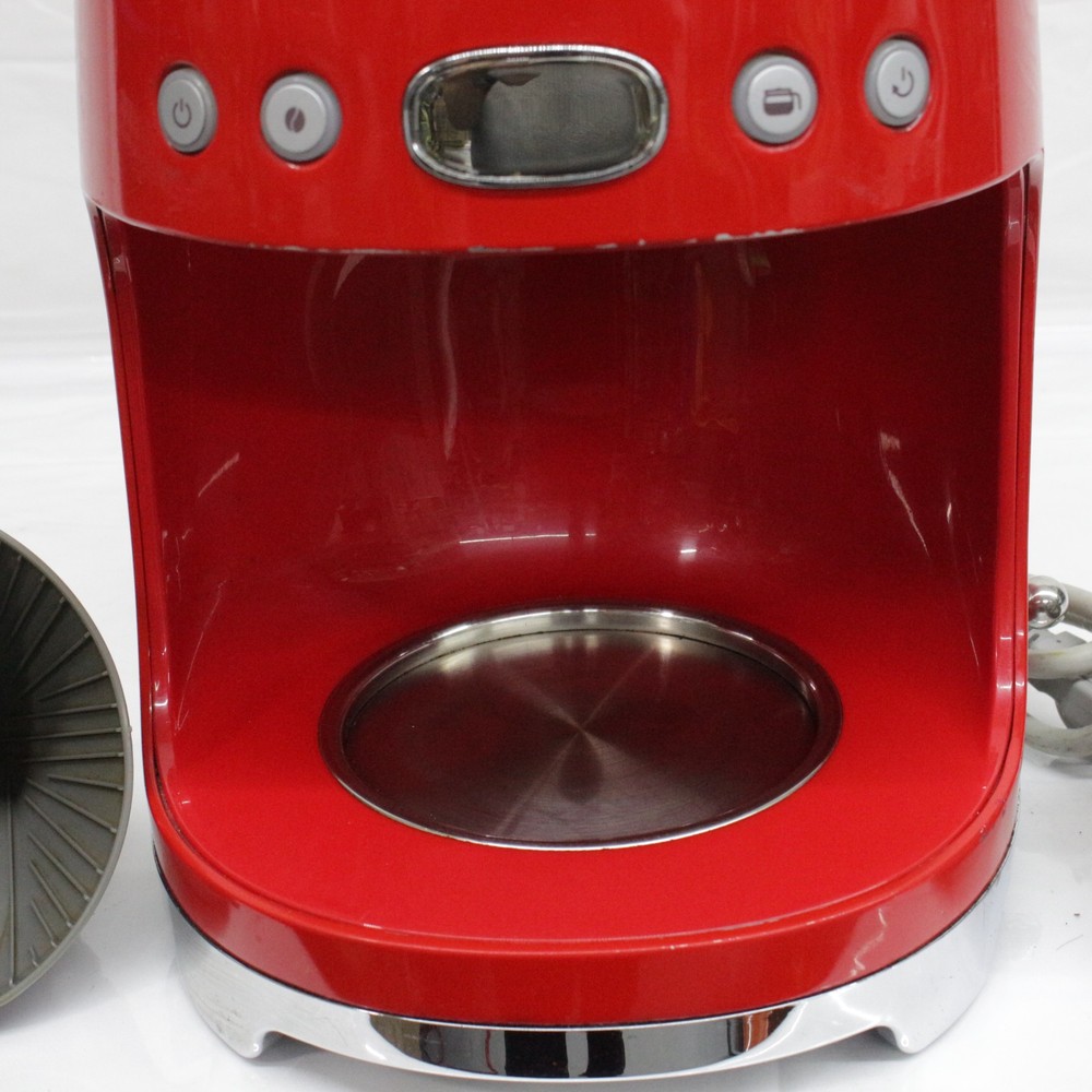 Smeg DCF02RDUS Drip Filter Coffee Machine, Red No coffee pot.