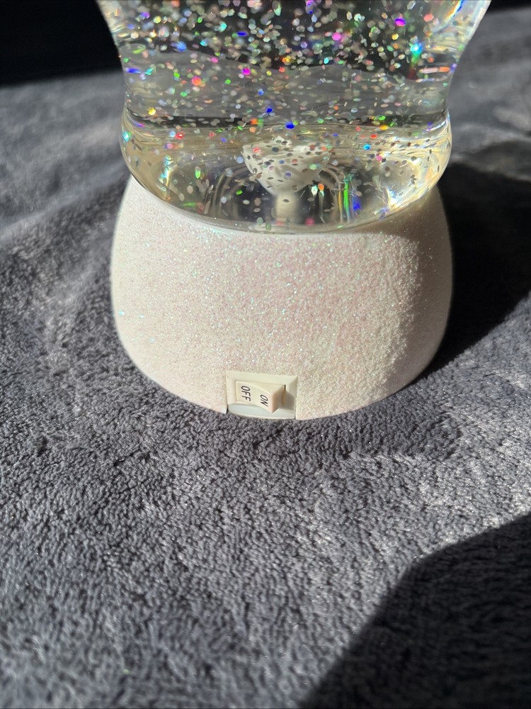 9” Light up Snowma Globe Decor