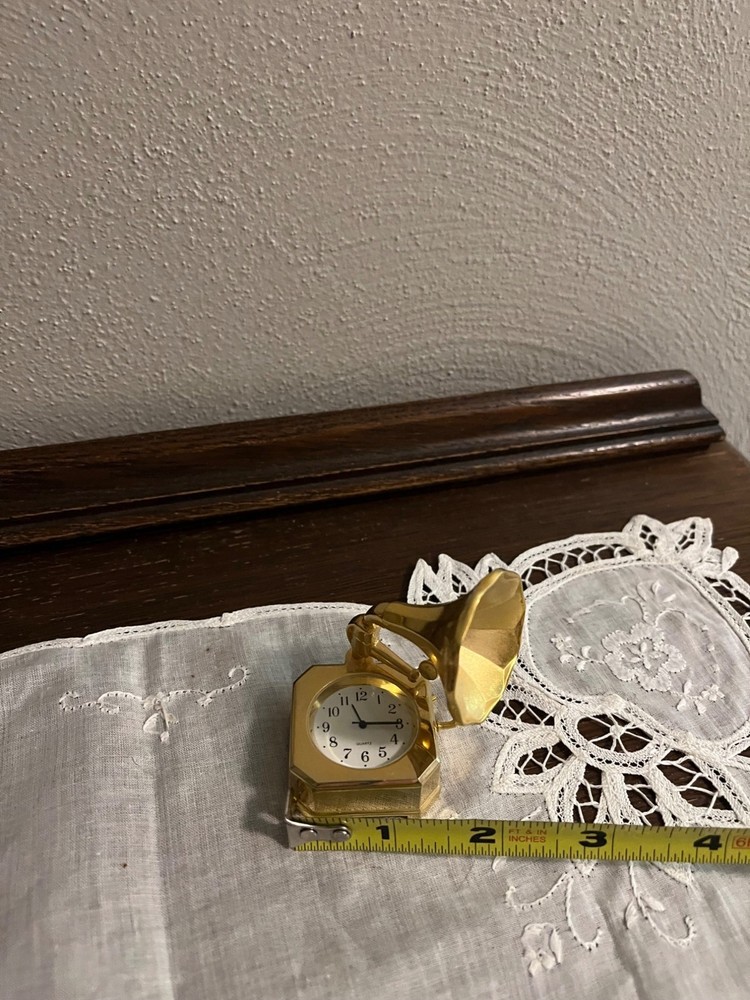 Miniature Gramophone Novelty Clock