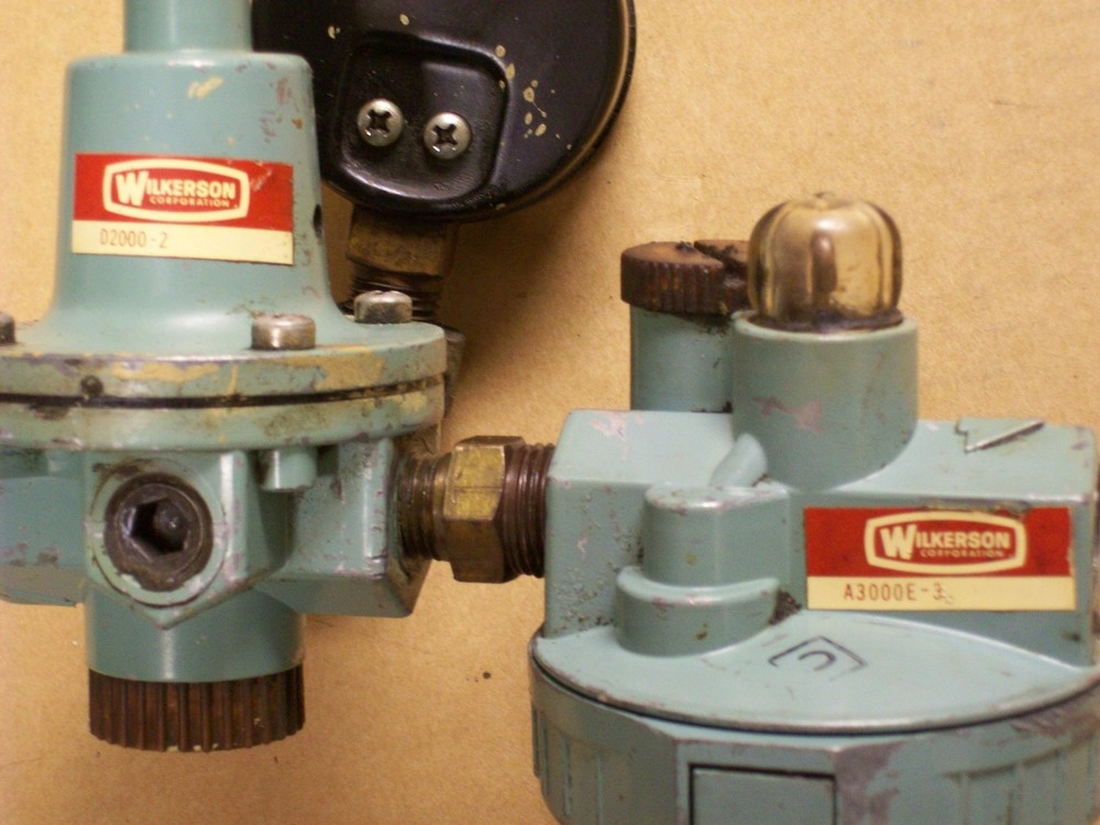 WILKERSON REGULATOR D2000-2 and WILKERSON A3000E-3