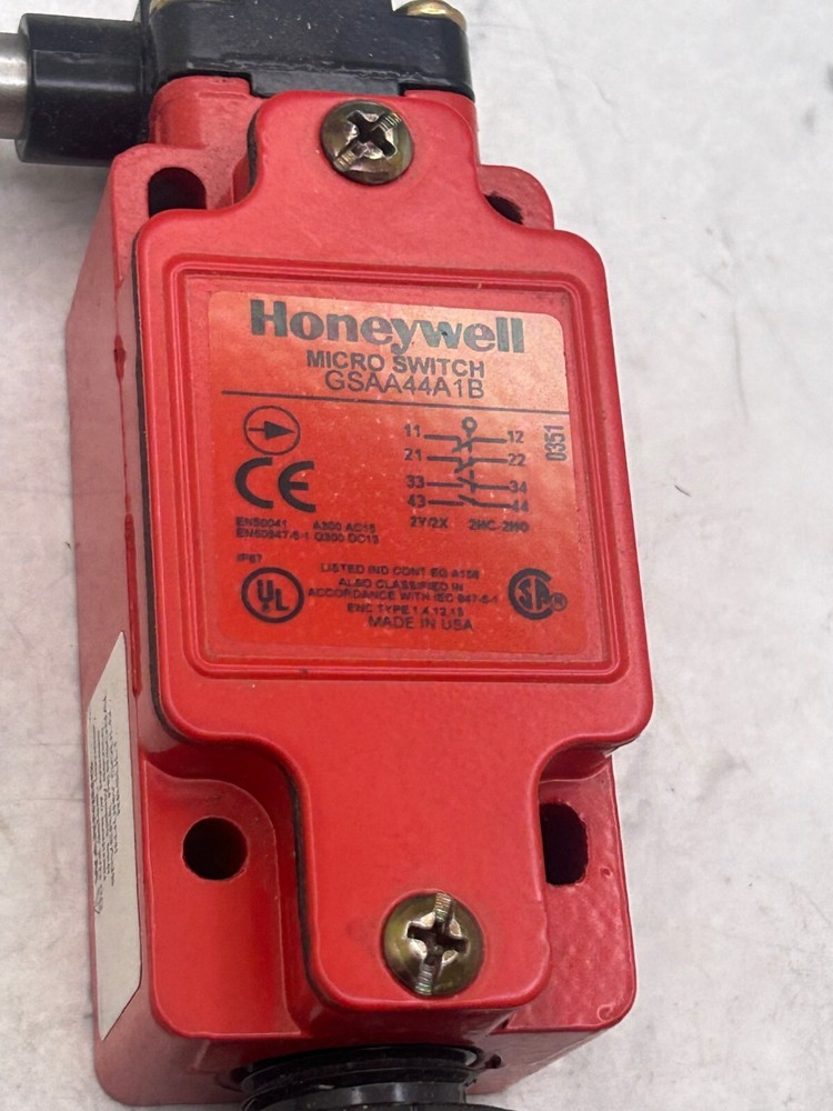 Honeywell MICRO SWITCH GSAA44A1B New/Nos