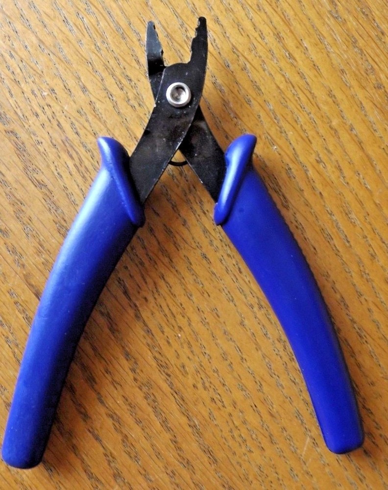 CRIMP PLIERS TOOL STEEL AND PLASTIC 5 INCHES LONG