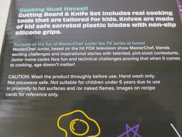 MasterChef Junior Kitchen Cutting Board & Knife Set for Ages 6+