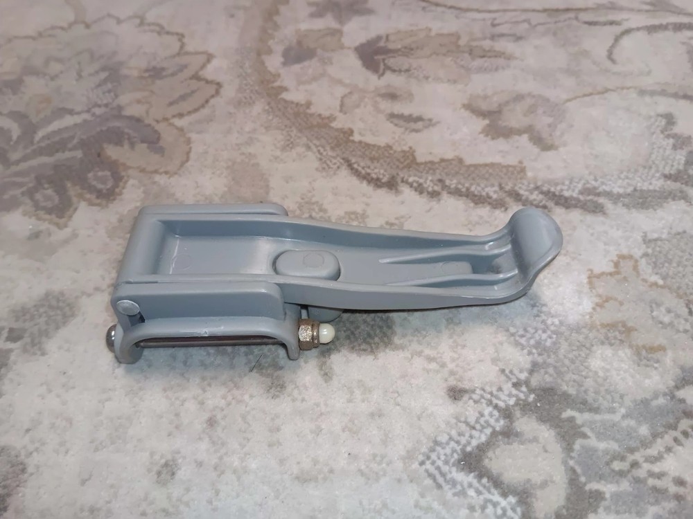 Orbit Baby G3 STROLLER LATCH ASSEMBLY