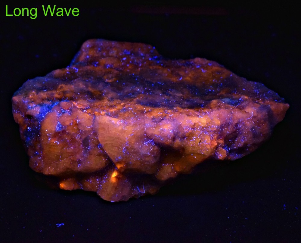 483g Fluorescent Phosphorescent Color Change Blue Hackmanite Crystals Specimen