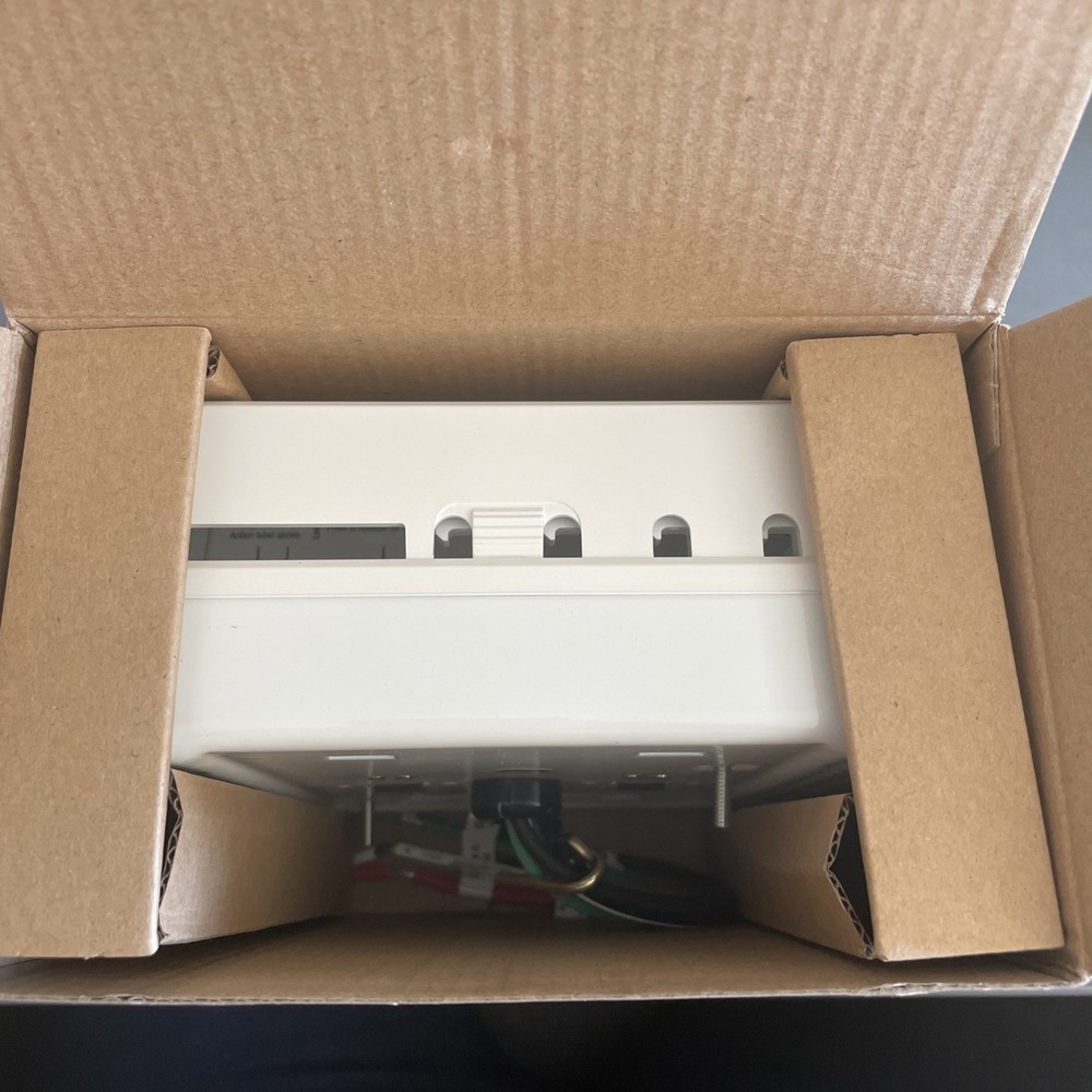 WattStopper Legrand LMPL-201 DLM Enhanced Plug Load Controller -