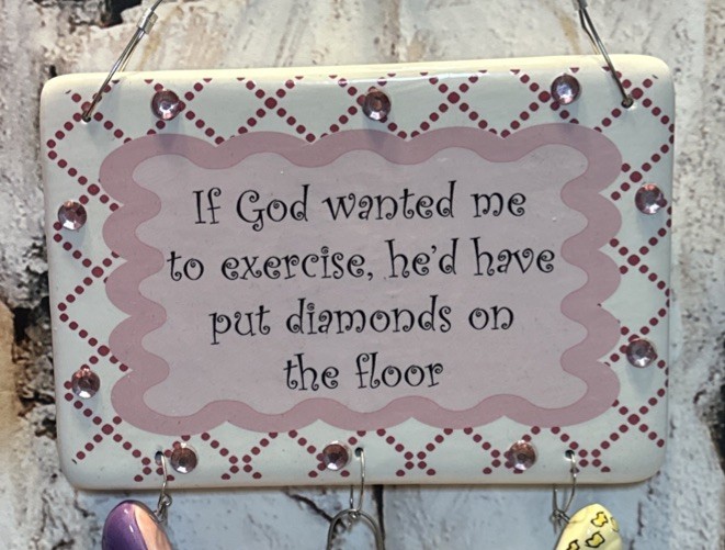 Decorative Wall plaque Featuring Humorous Quote Attributed To Joan Rivers